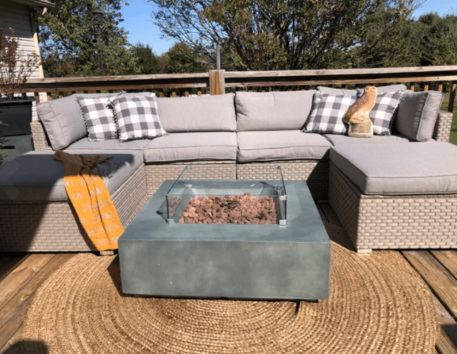 10 Essential Outdoor Furniture Items for Outdoor Living